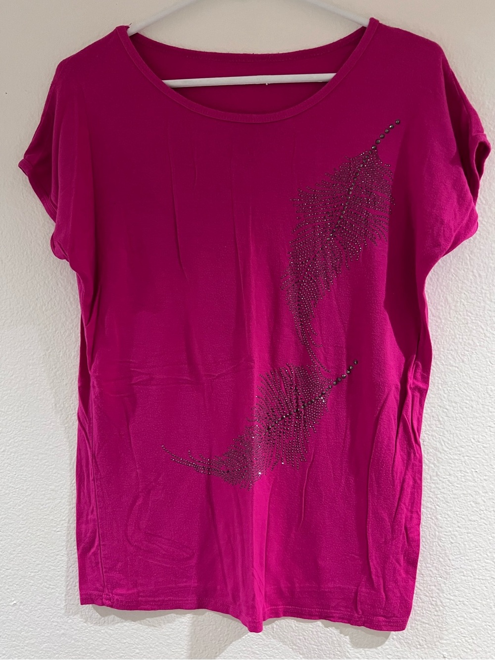 Women’s Fuchsia Short-Sleeve Tee with Feather Rhinestone Detail
